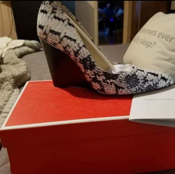 Coach wedge - Picture 2 of 3